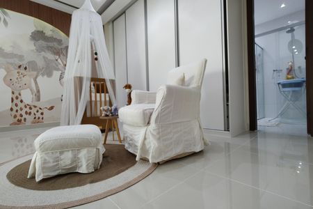 Casa de condomínio à venda com 650m², 4 quartos e 4 vagas Casa de condomínio à venda com 650m², 4 quartos e 4 vagasSuíte 4