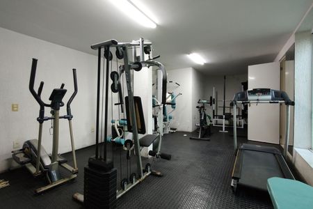 Casa de condomínio à venda com 650m², 4 quartos e 4 vagas Casa de condomínio à venda com 650m², 4 quartos e 4 vagasAcademia