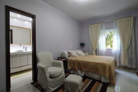 Casa de condomínio à venda com 650m², 4 quartos e 4 vagas Casa de condomínio à venda com 650m², 4 quartos e 4 vagasSuíte 3