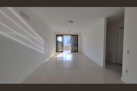 Apartamento à venda com 131m², 3 quartos e 2 vagas