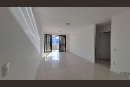 Apartamento à venda com 131m², 3 quartos e 2 vagas