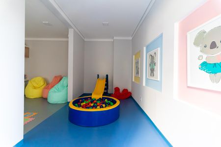 Apartamento para alugar com 32m², 2 quartos e sem vaga Apartamento para alugar com 32m², 2 quartos e sem vagaBrinquedoteca