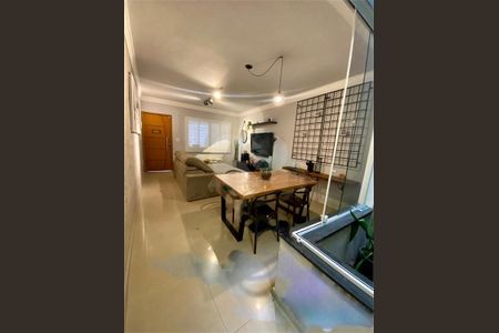 Casa à venda com 3 quartos, 90m² em Vila Romano, São Paulo