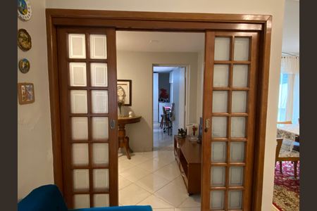 Casa à venda com 307m², 3 quartos e 6 vagas