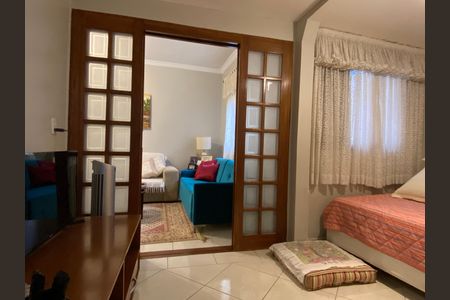 Casa à venda com 307m², 3 quartos e 6 vagas