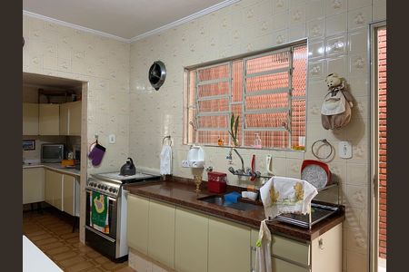 Casa à venda com 307m², 3 quartos e 6 vagas