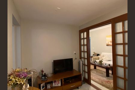 Casa à venda com 307m², 3 quartos e 6 vagas