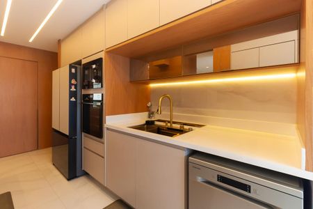 Apartamento para alugar com 130m², 3 quartos e 2 vagasCozinha
