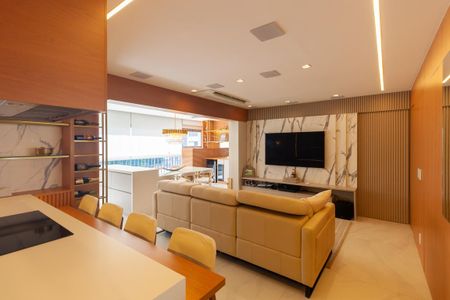 Sala de apartamento para alugar com 3 quartos, 130m² em Jardim Teresa, São Paulo