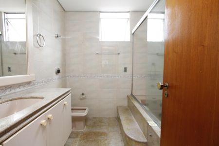 Apartamento para alugar com 115m², 3 quartos e 2 vagasBanheiro Social