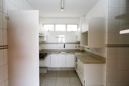 Apartamento para alugar com 115m², 3 quartos e 2 vagasCozinha