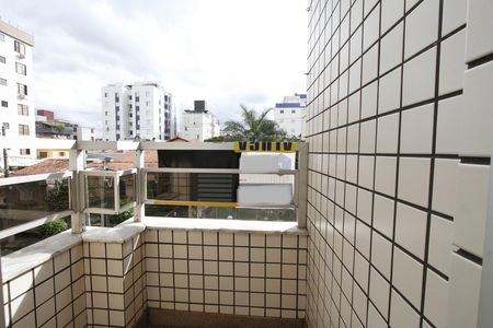Varanda de apartamento para alugar com 3 quartos, 115m² em Padre Eustáquio, Belo Horizonte