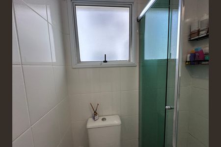 Banheiro da Suíte de apartamento à venda com 3 quartos, 68m² em Jardim Tupanci, Barueri