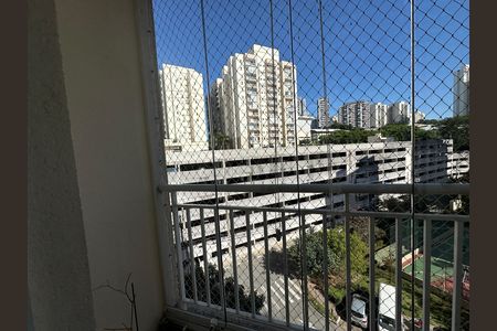 Varanda da Sala de apartamento à venda com 3 quartos, 68m² em Jardim Tupanci, Barueri