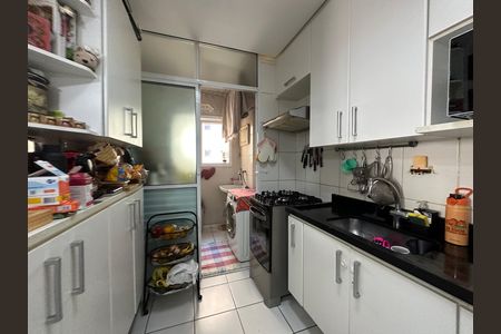 Cozinha de apartamento à venda com 3 quartos, 68m² em Jardim Tupanci, Barueri