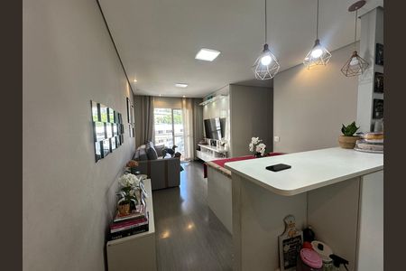 Apartamento à venda com 3 quartos, 68m² em Jardim Tupanci, Barueri