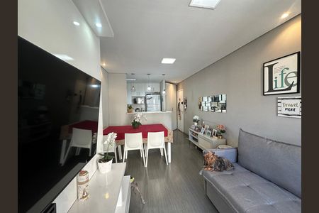 Sala de apartamento à venda com 3 quartos, 68m² em Jardim Tupanci, Barueri