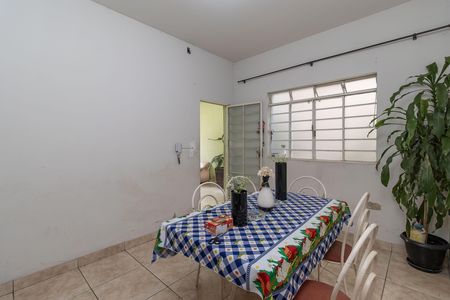Casa à venda com 360m², 3 quartos e 1 vaga Casa à venda com 360m², 3 quartos e 1 vagaSala 2
