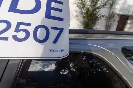 Casa à venda com 360m², 3 quartos e 1 vaga Casa à venda com 360m², 3 quartos e 1 vagaPlaca QuintoAndar YOJA-136