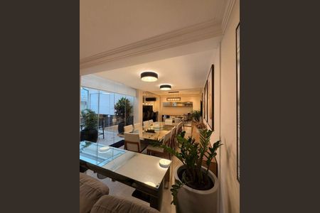 Casa à venda com 3 quartos, 180m² em Residencial Tambore III, Santana de Parnaíba