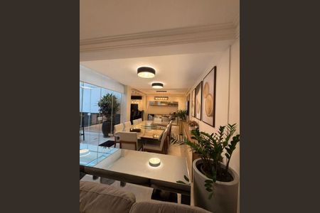 Casa à venda com 3 quartos, 180m² em Residencial Tambore III, Santana de Parnaíba