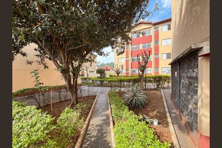 Apartamento à venda com 2 quartos, 56m² em Ayrosa, Osasco