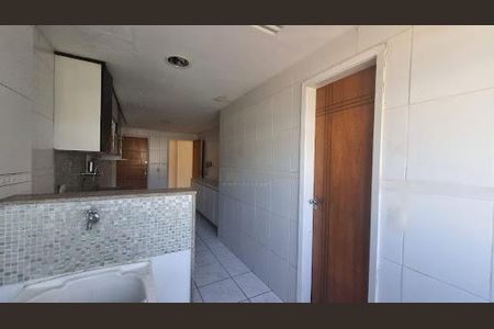Apartamento à venda com 241m², 4 quartos e 2 vagas