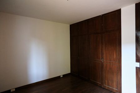 Casa para alugar com 400m², 4 quartos e 4 vagasQuarto