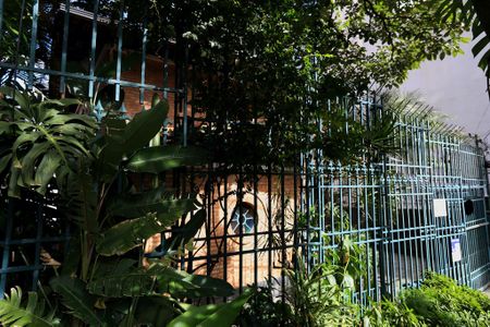 Casa para alugar com 400m², 4 quartos e 4 vagasFachada