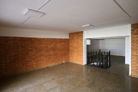 Casa para alugar com 400m², 4 quartos e 4 vagasSalão de Festas