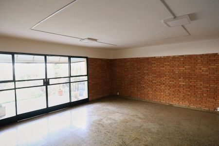Casa para alugar com 400m², 4 quartos e 4 vagasSalão de Festas