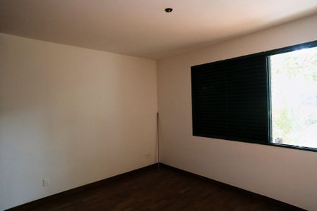 Casa para alugar com 400m², 4 quartos e 4 vagasQuarto 1