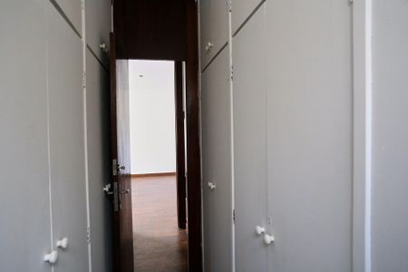 Casa para alugar com 400m², 4 quartos e 4 vagasCloset da suíte