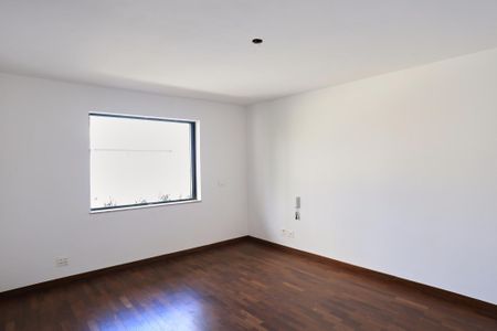 Casa para alugar com 400m², 4 quartos e 4 vagasSuíte