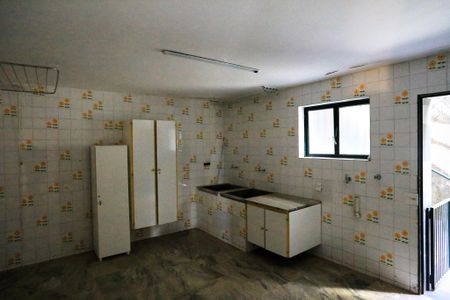 Casa para alugar com 400m², 4 quartos e 4 vagasÁrea de Serviço