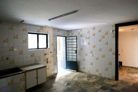 Casa para alugar com 400m², 4 quartos e 4 vagasÁrea de Serviço