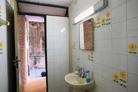 Casa para alugar com 400m², 4 quartos e 4 vagasBanheiro de serviço