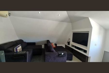 Casa à venda com 224m², 4 quartos e 3 vagas