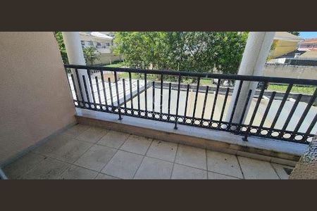 Casa à venda com 224m², 4 quartos e 3 vagas