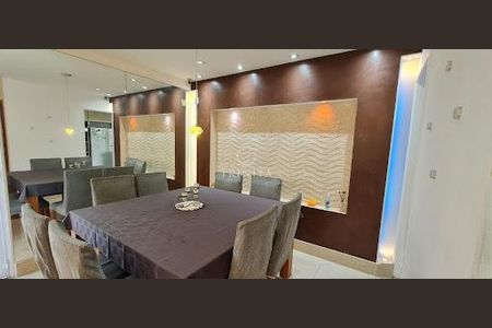 Casa à venda com 224m², 4 quartos e 3 vagas