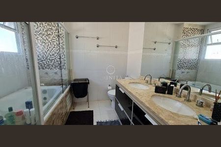 Casa à venda com 224m², 4 quartos e 3 vagas