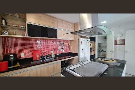 Casa à venda com 224m², 4 quartos e 3 vagas