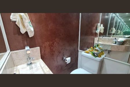 Casa à venda com 224m², 4 quartos e 3 vagas