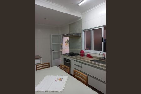 Casa à venda com 2 quartos, 112m² em Centro, Osasco