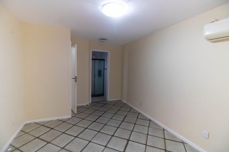 Apartamento para alugar com 100m², 3 quartos e 1 vagaSuíte 