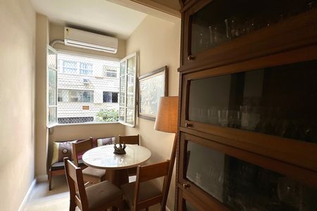 Apartamento para alugar com 90m², 2 quartos e sem vaga