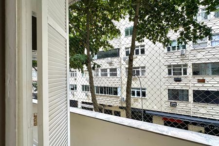 Apartamento para alugar com 90m², 2 quartos e sem vaga