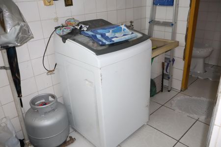 Casa à venda com 130m², 3 quartos e 2 vagasÁrea de Serviço