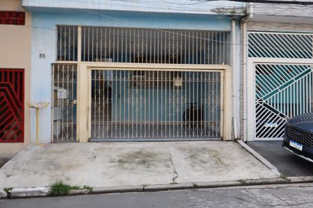 Casa à venda com 130m², 3 quartos e 2 vagasFachada