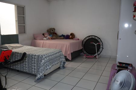 Casa à venda com 130m², 3 quartos e 2 vagasQuarto 1